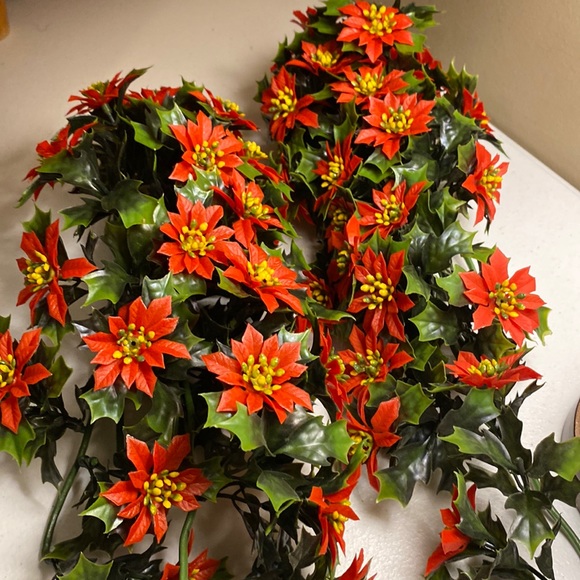 Plastic Red Poinsettia Cascading Garland Set of 2 - Picture 1 of 7